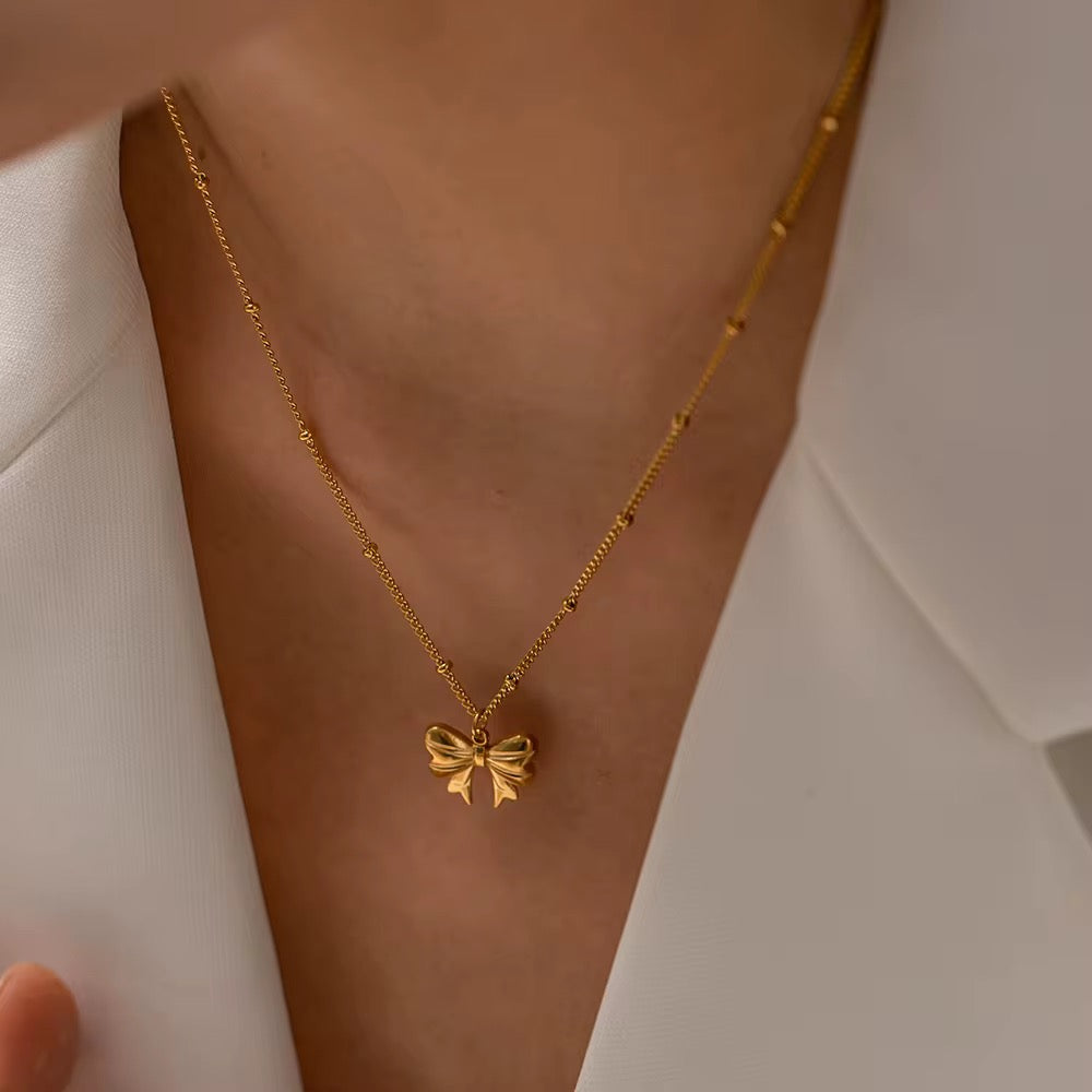 Collar Douce Noeud
