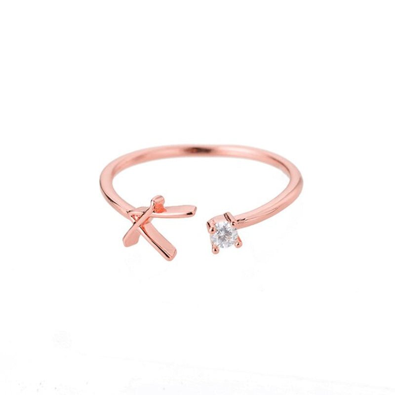 Valentia – Anillo con letra y circonita brillante