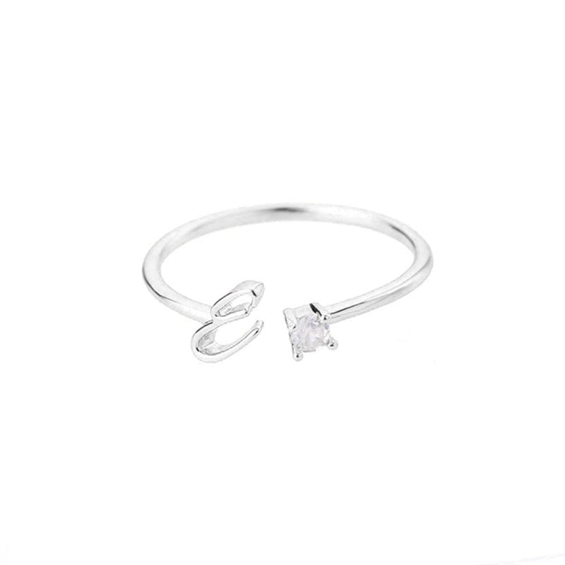 Valentia – Anillo con letra y circonita brillante