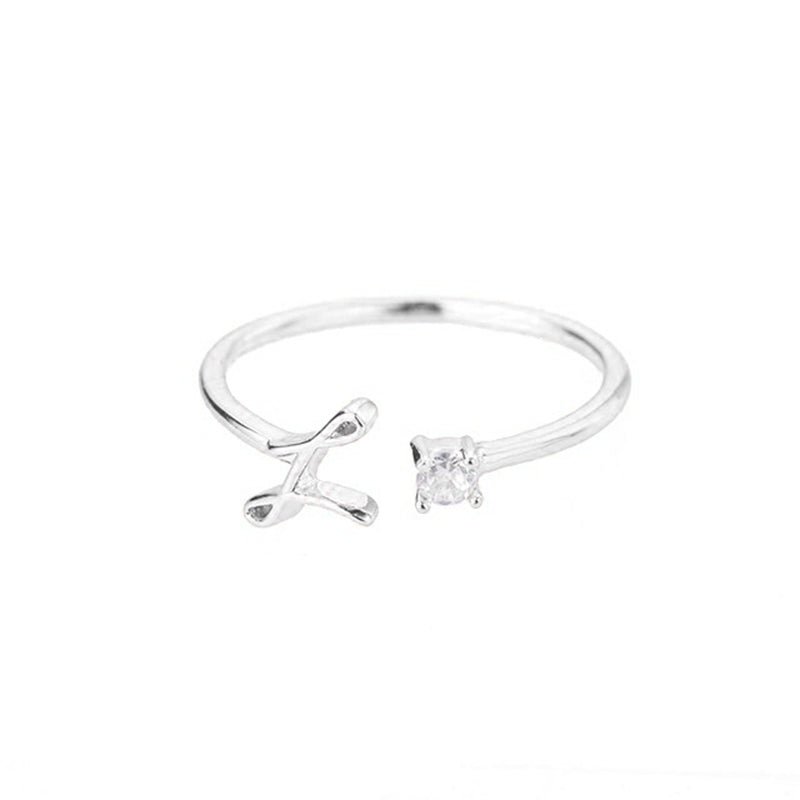 Valentia – Anillo con letra y circonita brillante