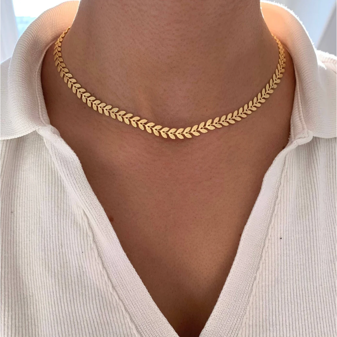collar de corona de laurel