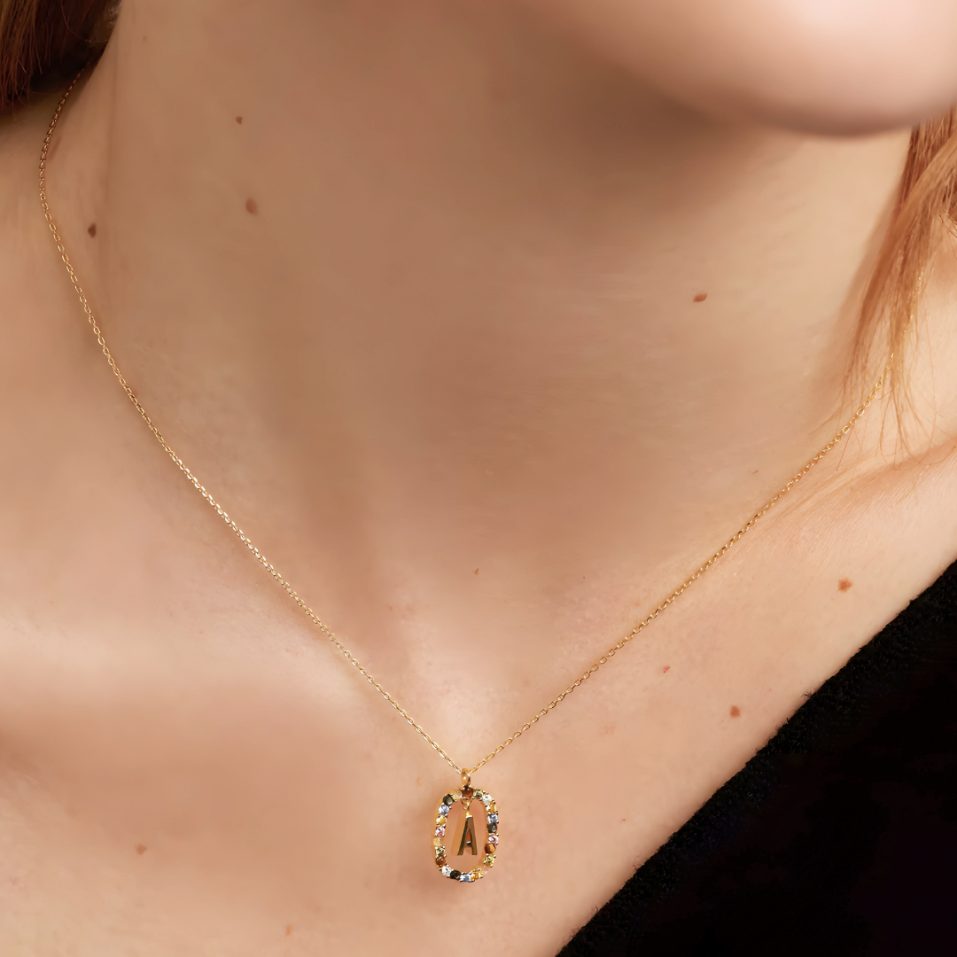 Collar Inicial Radiante