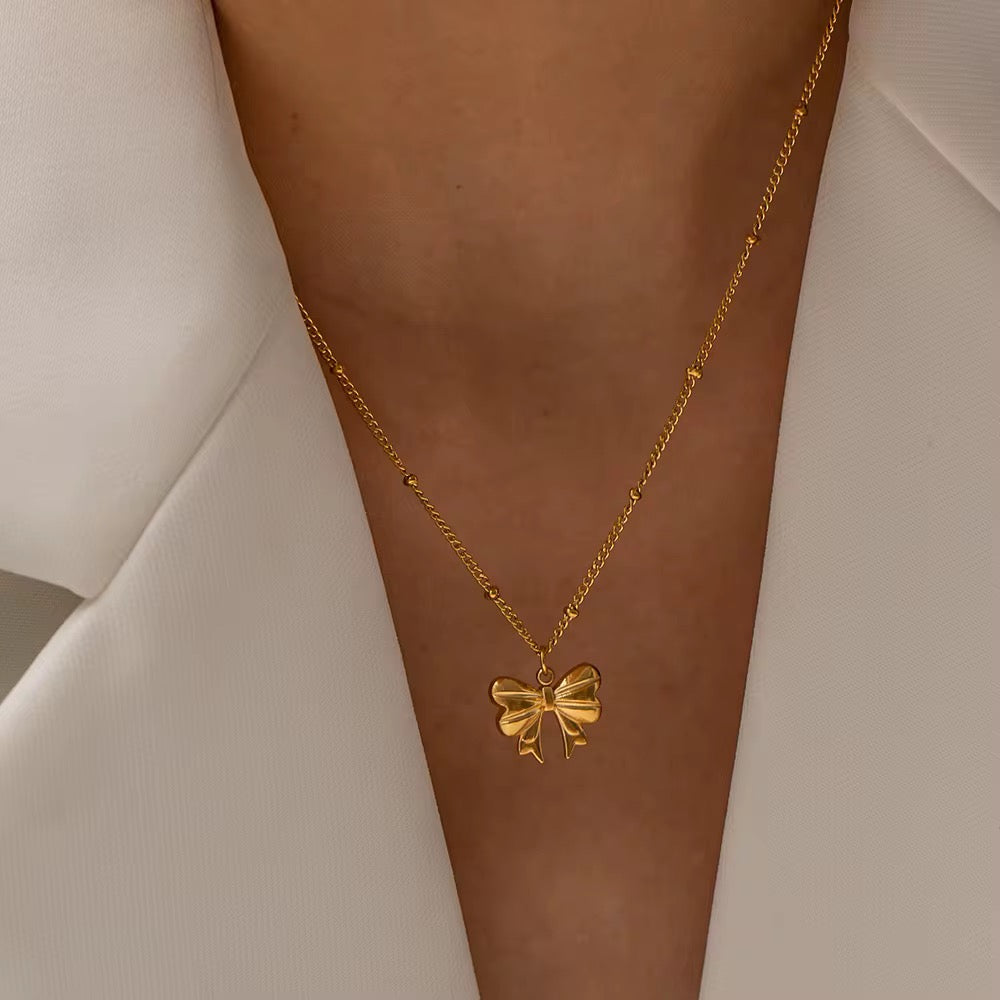 Collar Douce Noeud