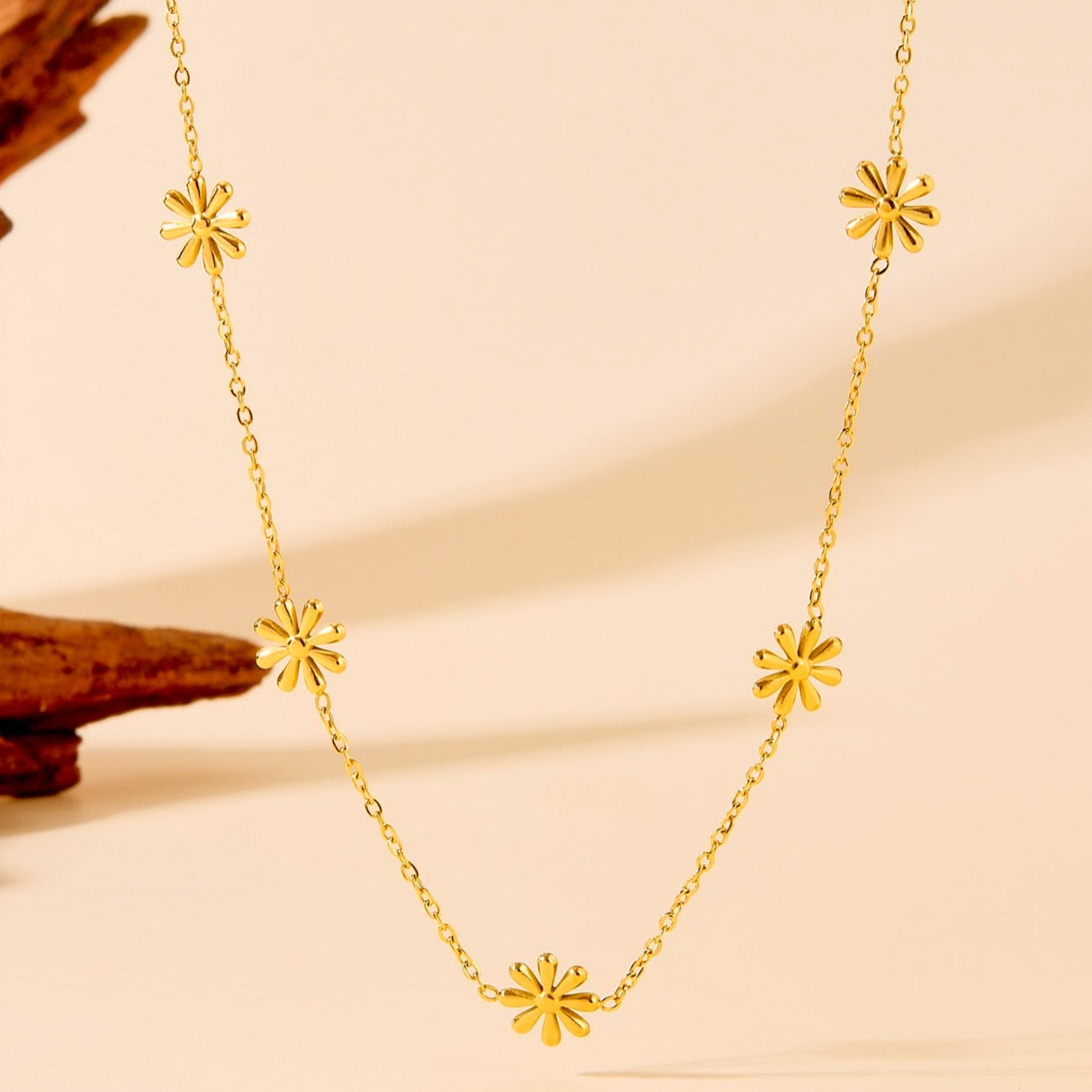 Collar floral Chanson