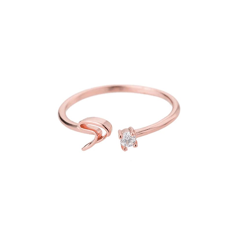 Valentia – Anillo con letra y circonita brillante